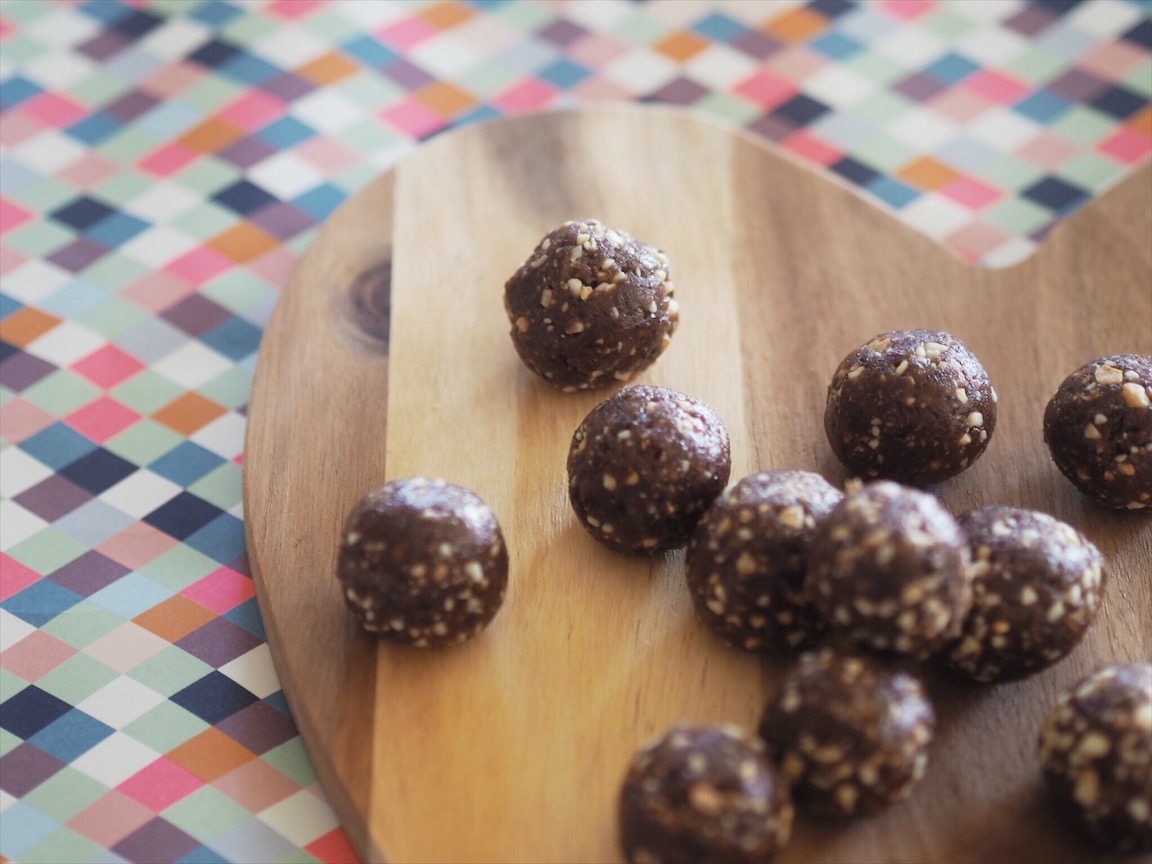 Healthy Jaffa Bliss Balls Recipe