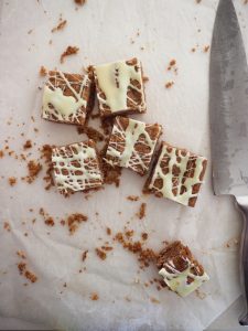 Crispy Nutella Weetbix Slice! This is EVERYTHING. It's super easy to make, delicious to eat and everyone loves it. And it's a no brainer, cos it's got Nutella in it. Yum.