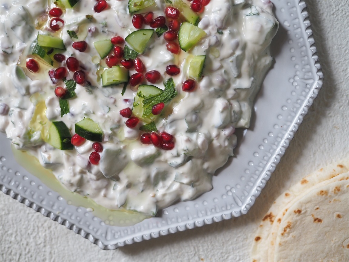 Yoghurt with Pomegranate, cucumber and pistacho dip