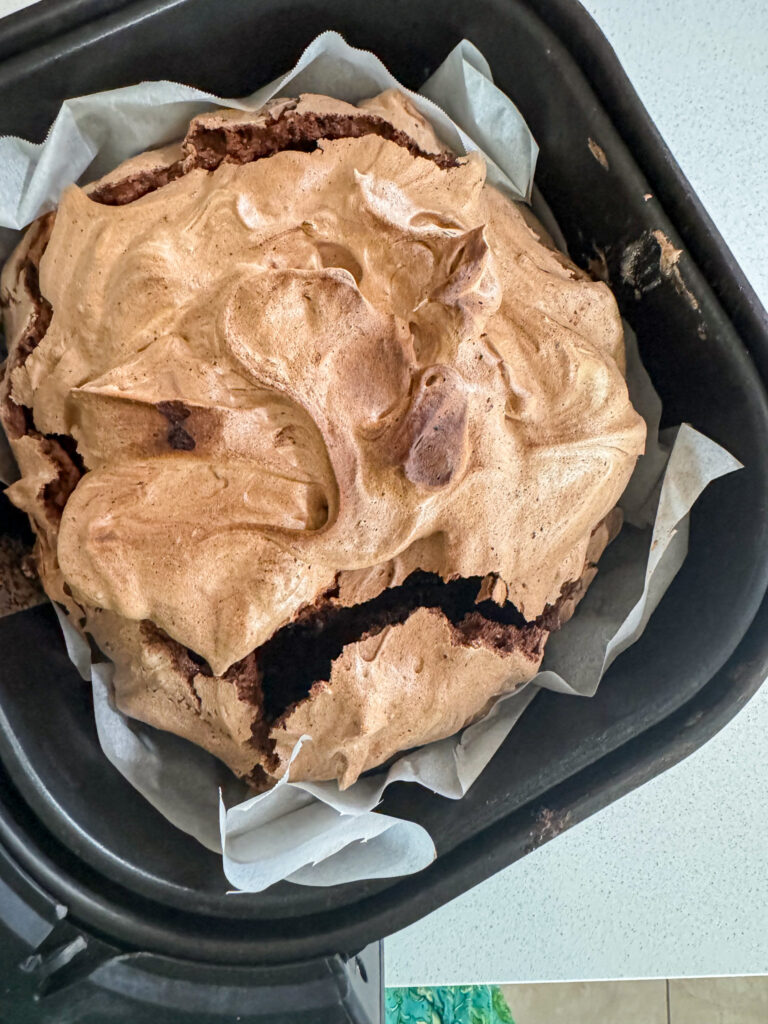 Air-fryer Chocolate Pavlova