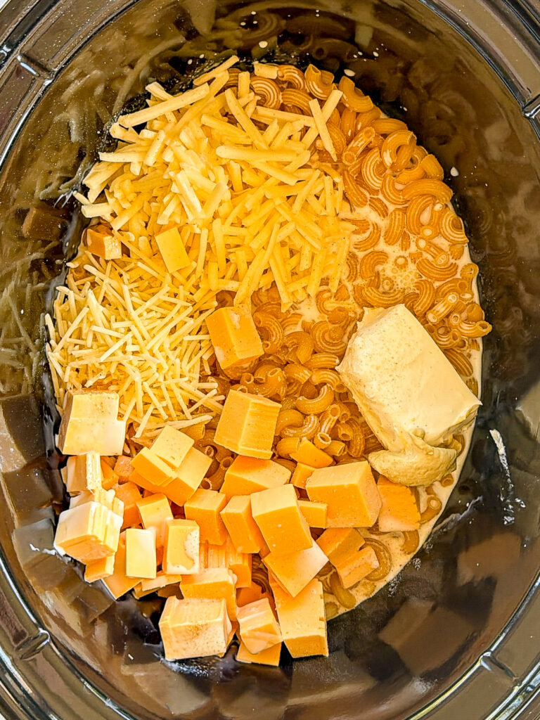Slow cooker mac and cheese 